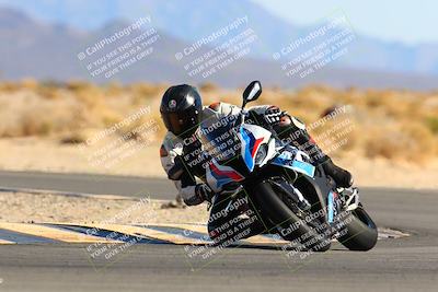 media/Feb-12-2022-SoCal Trackdays (Sat) [[3b21b94a56]]/Turn 16 (125pm)/